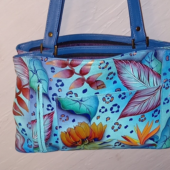 Handbag - Picture 9 of 12